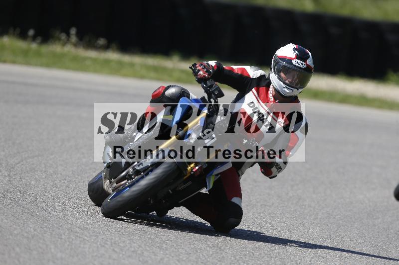 /12 30.04.2025 Speer Racing ADR/Gruppe gruen/911